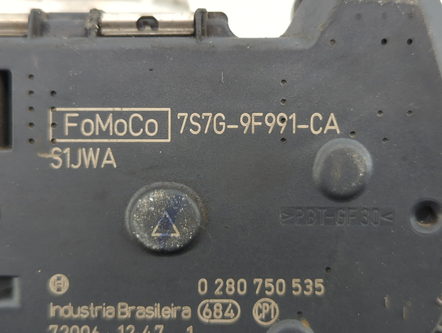 2014-2019 Ford Fiesta Throttle Body P/N:7S7G-9F991-CA Fits Fits 2013 2014 2015 2016 2017 2018 2019 OEM Used Auto Parts - Oem