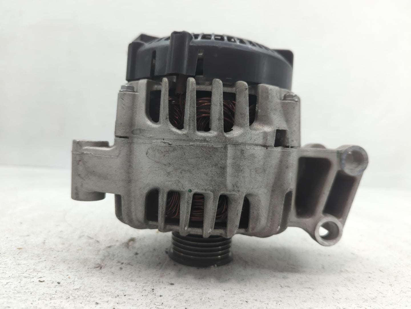 2011-2019 Ford Fiesta Alternator Replacement Generator Charging Assembly Engine OEM P/N:2608513 C AE8T-10300-AA Fits OEM Use