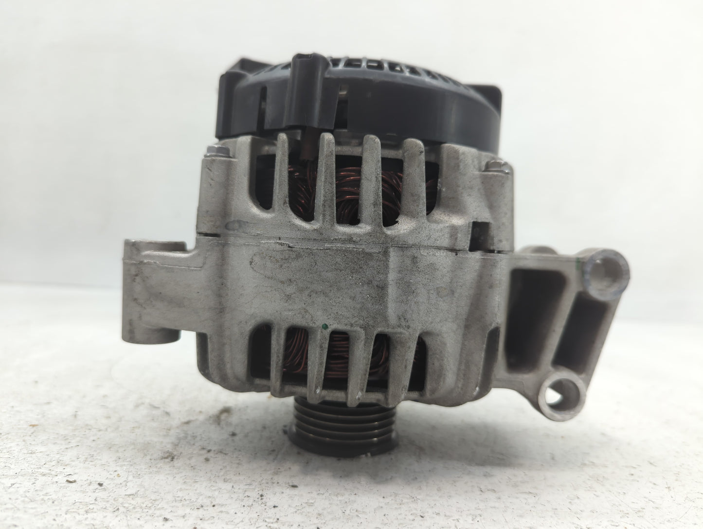 2011-2019 Ford Fiesta Alternator Replacement Generator Charging Assembly Engine OEM P/N:2608513 C AE8T-10300-AA Fits OEM Use