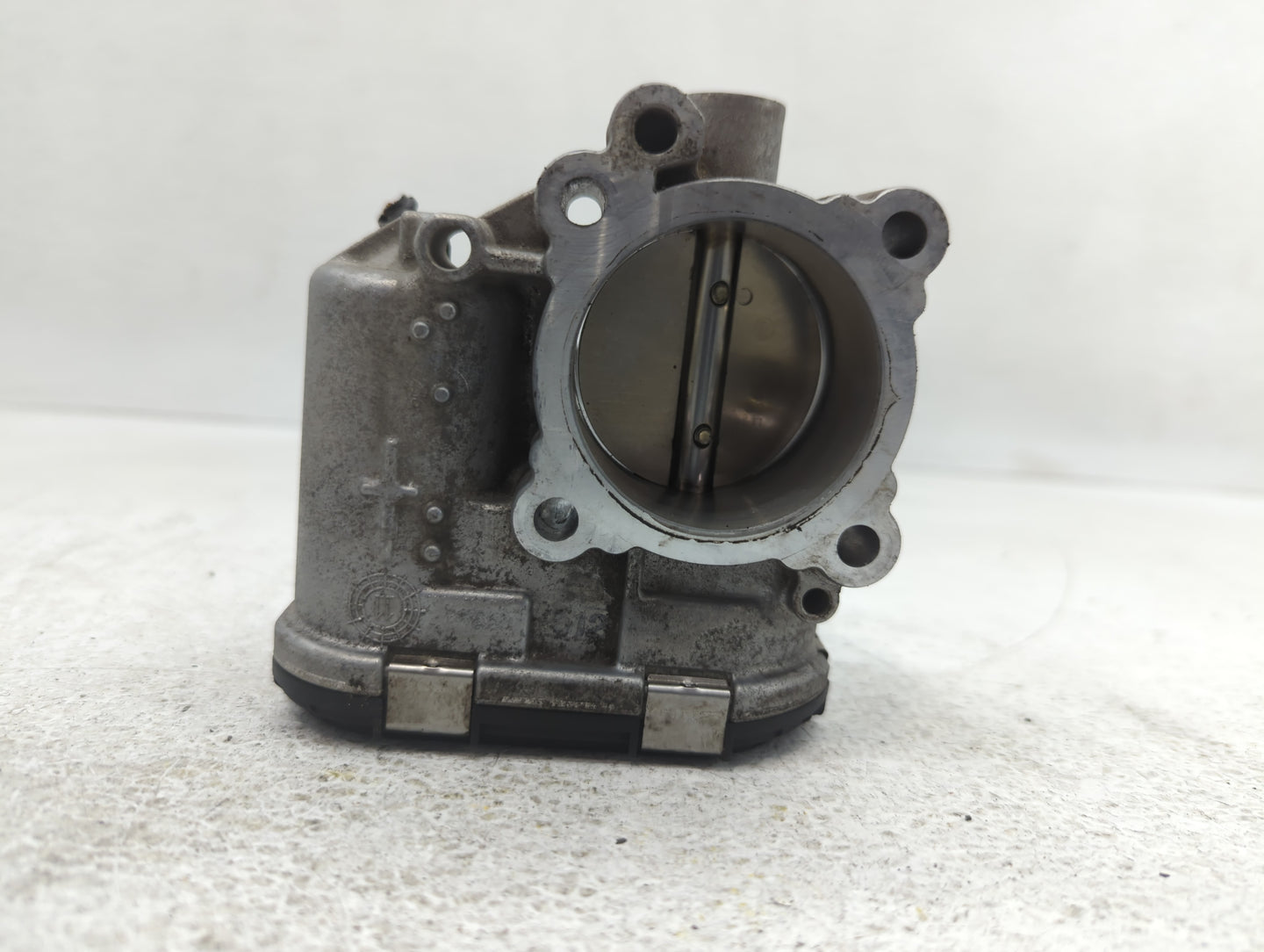 2014-2019 Ford Fiesta Throttle Body P/N:7S7G-9F991-CA Fits Fits 2013 2014 2015 2016 2017 2018 2019 OEM Used Auto Parts - Oem