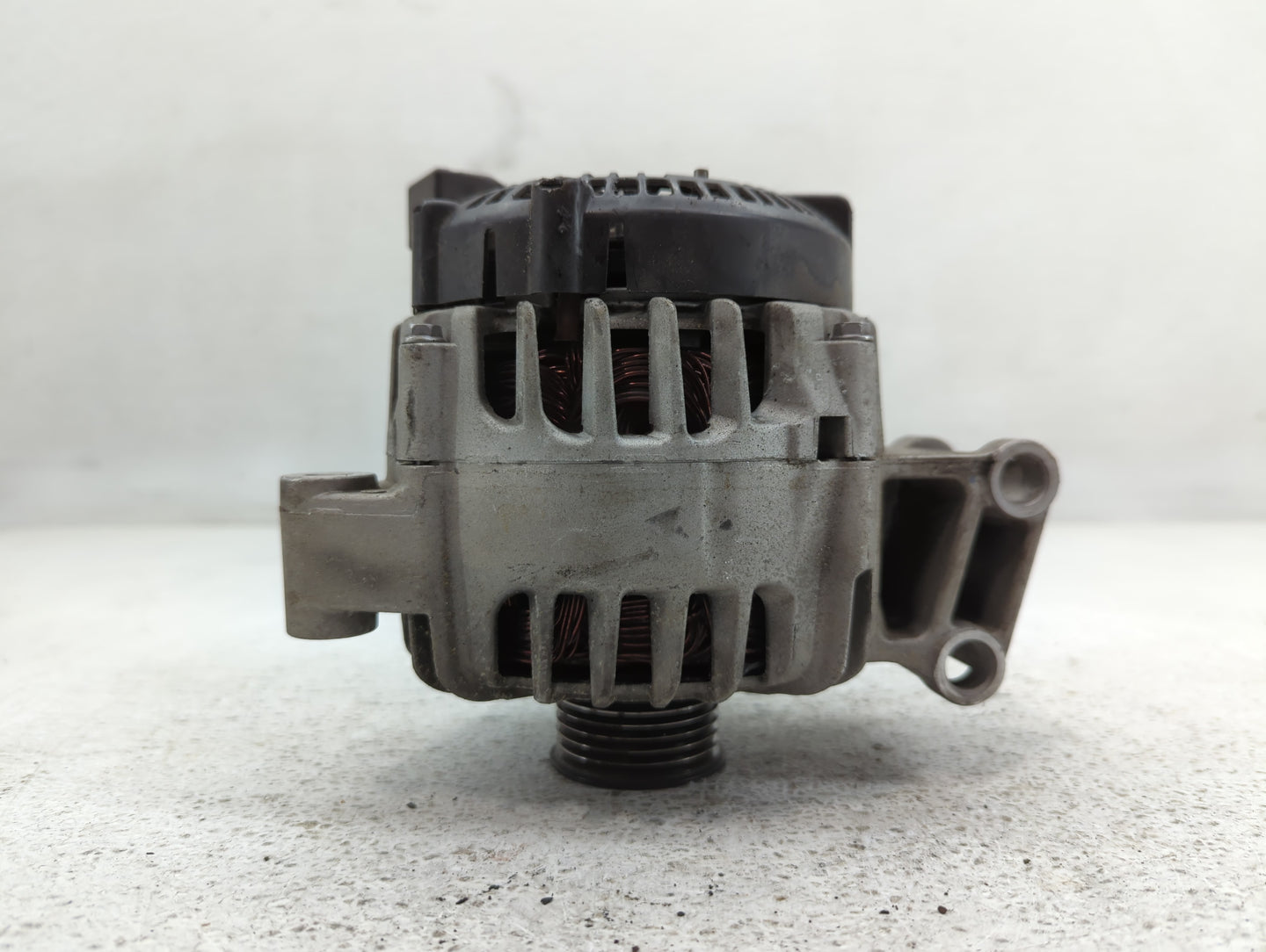 2011-2019 Ford Fiesta Alternator Replacement Generator Charging Assembly Engine OEM P/N:2608513 C AE8T-10300-AA Fits OEM Use