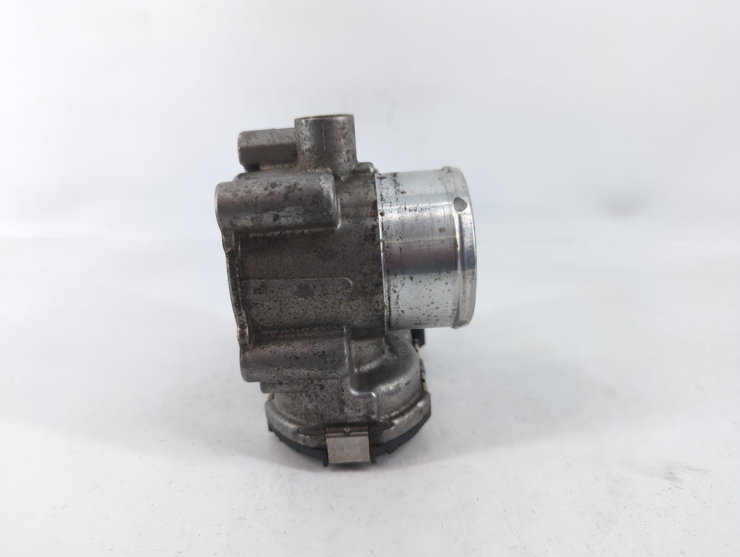 2014-2019 Ford Fiesta Throttle Body P/N:7S7G-9F991-CA Fits Fits 2013 2014 2015 2016 2017 2018 2019 OEM Used Auto Parts - Oem