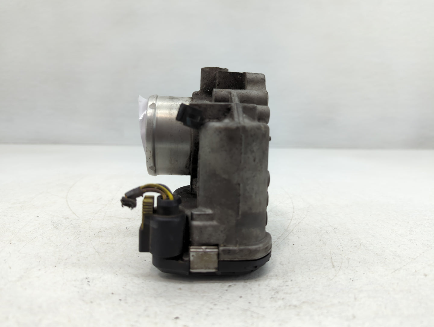 2014-2019 Ford Fiesta Throttle Body P/N:7S7G-9F991-CA Fits Fits 2013 2014 2015 2016 2017 2018 2019 OEM Used Auto Parts - Oem