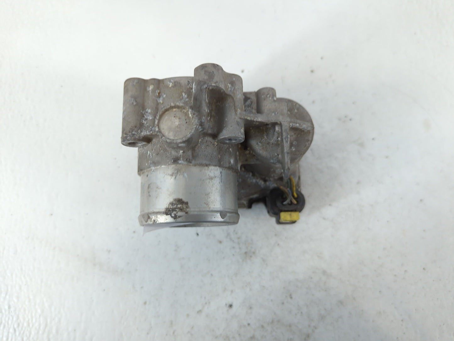 2014-2019 Ford Fiesta Throttle Body P/N:7S7G-9F991-CA Fits Fits 2013 2014 2015 2016 2017 2018 2019 OEM Used Auto Parts - Oem