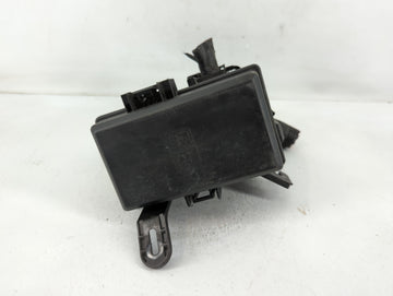 2014-2019 Ford Fiesta Fusebox Fuse Box Panel Relay Module P/N:6003447201 Fits Fits 2014 2015 2016 2017 2018 2019 OEM Used Au