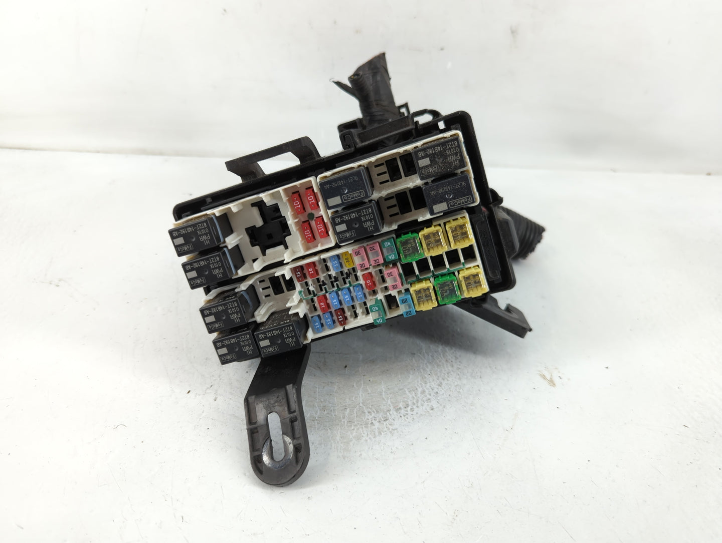 2014-2019 Ford Fiesta Fusebox Fuse Box Panel Relay Module P/N:6003447201 Fits Fits 2014 2015 2016 2017 2018 2019 OEM Used Au