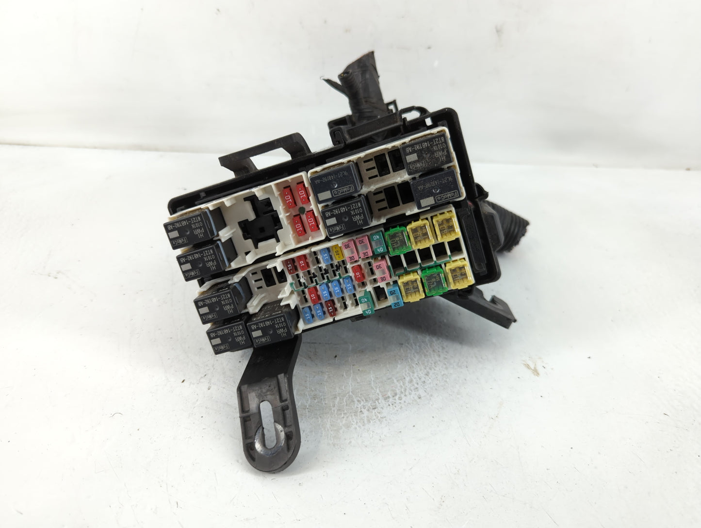 2014-2019 Ford Fiesta Fusebox Fuse Box Panel Relay Module P/N:6003447201 Fits Fits 2014 2015 2016 2017 2018 2019 OEM Used Au