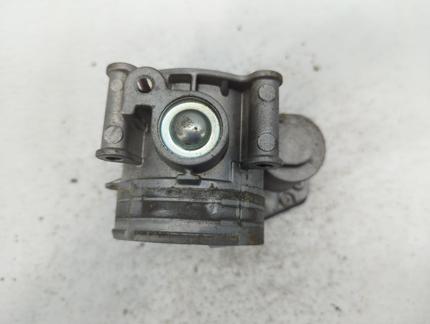 2013-2019 Ford Flex Throttle Body P/N:AT4E-9F991-EL Fits Fits 2011 2012 2013 2014 2015 2016 2017 2018 2019 OEM Used Auto Par