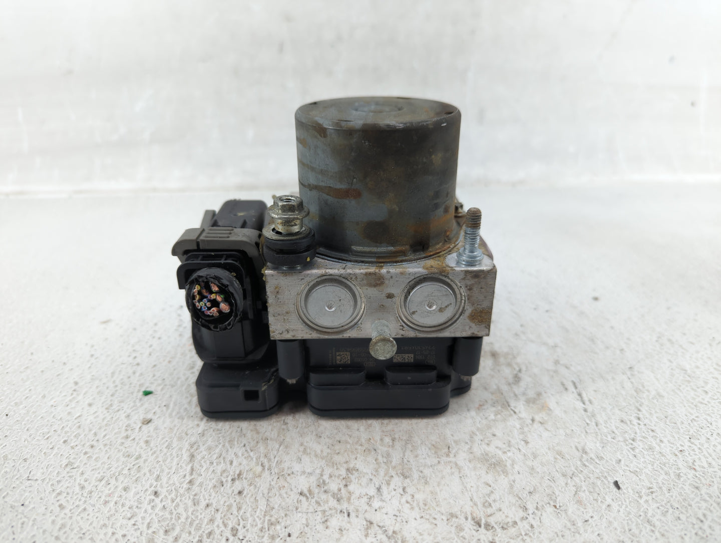 2014-2019 Ford Flex ABS Pump Control Module Replacement P/N:FA83-2C405-A DA83-2C405-B Fits Fits 2014 2015 2016 2017 2018 201