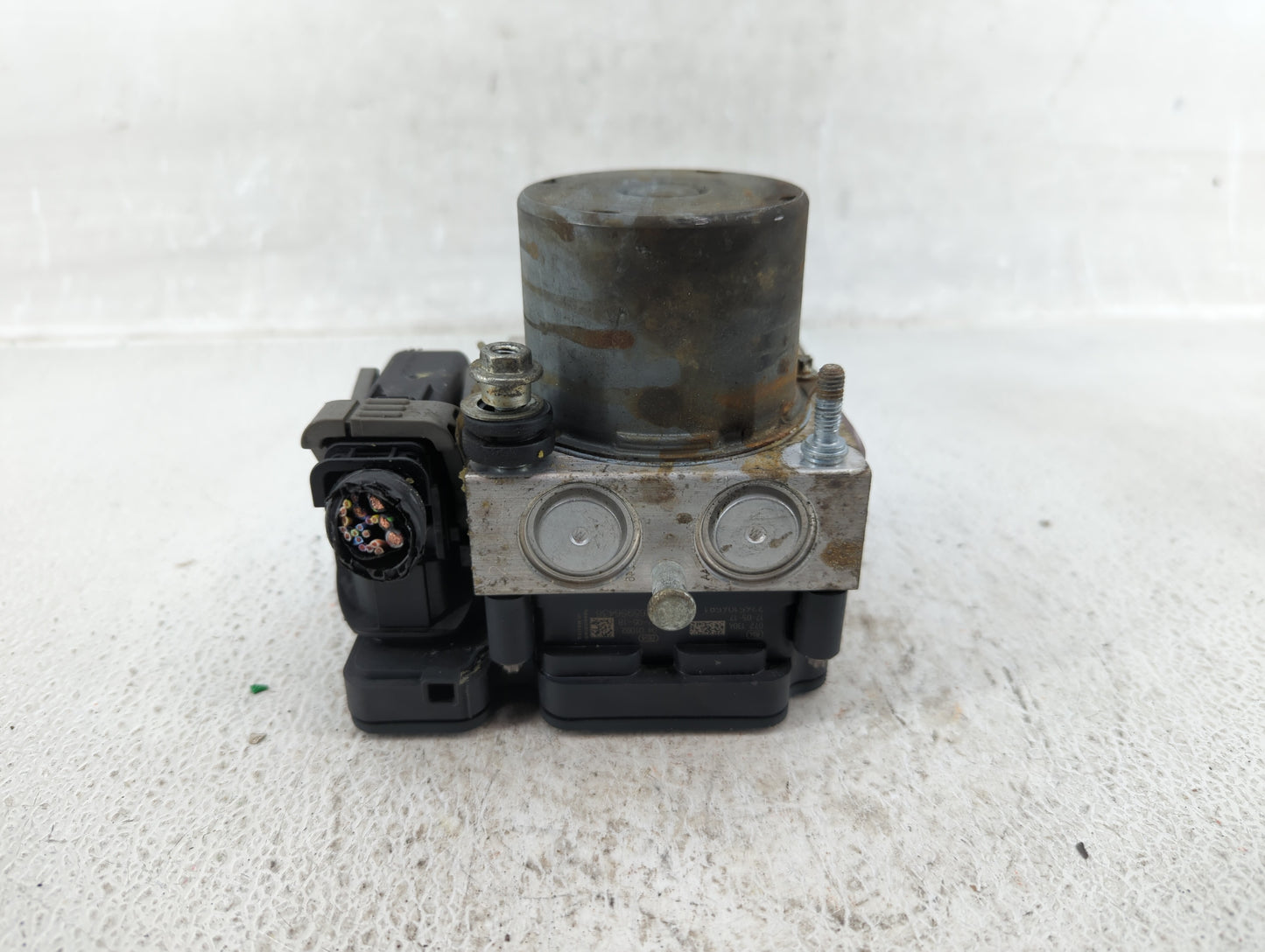 2014-2019 Ford Flex ABS Pump Control Module Replacement P/N:FA83-2C405-A DA83-2C405-B Fits Fits 2014 2015 2016 2017 2018 201