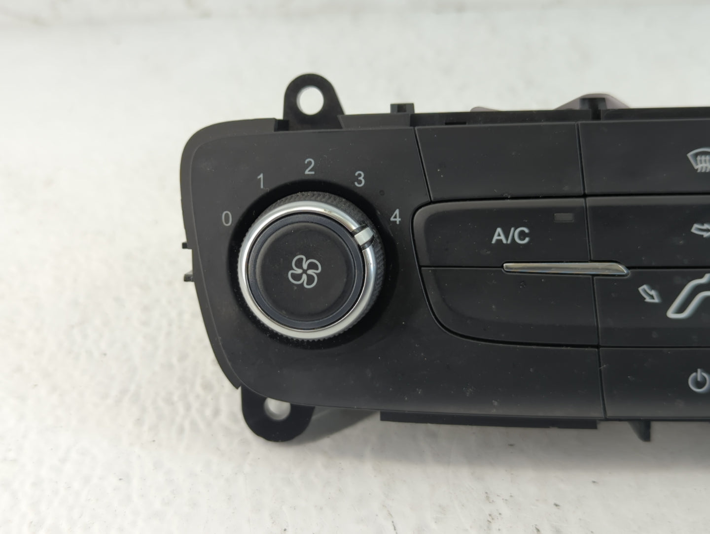 2015-2018 Ford Focus Climate Control Module Temperature AC/Heater Replacement P/N:F1ET-19980-JJ Fits Fits 2015 2016 2017 201