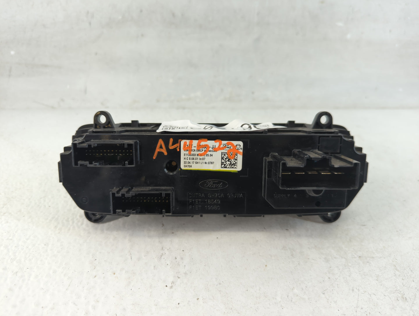 2015-2018 Ford Focus Climate Control Module Temperature AC/Heater Replacement P/N:F1ET-19980-JJ Fits Fits 2015 2016 2017 201
