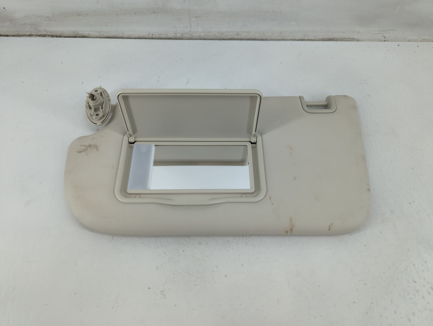 2013-2018 Ford Focus Sun Visor Shade Replacement Driver Left Mirror Fits Fits 2013 2014 2015 2016 2017 2018 OEM Used Auto Pa