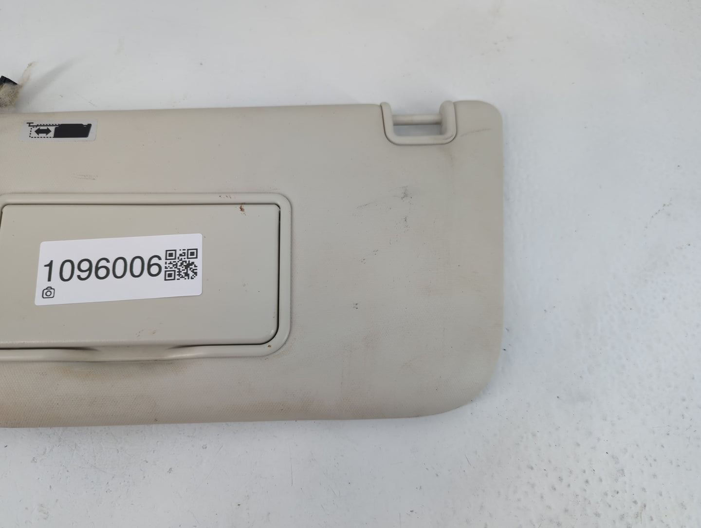 2013-2018 Ford Focus Sun Visor Shade Replacement Driver Left Mirror Fits Fits 2013 2014 2015 2016 2017 2018 OEM Used Auto Pa