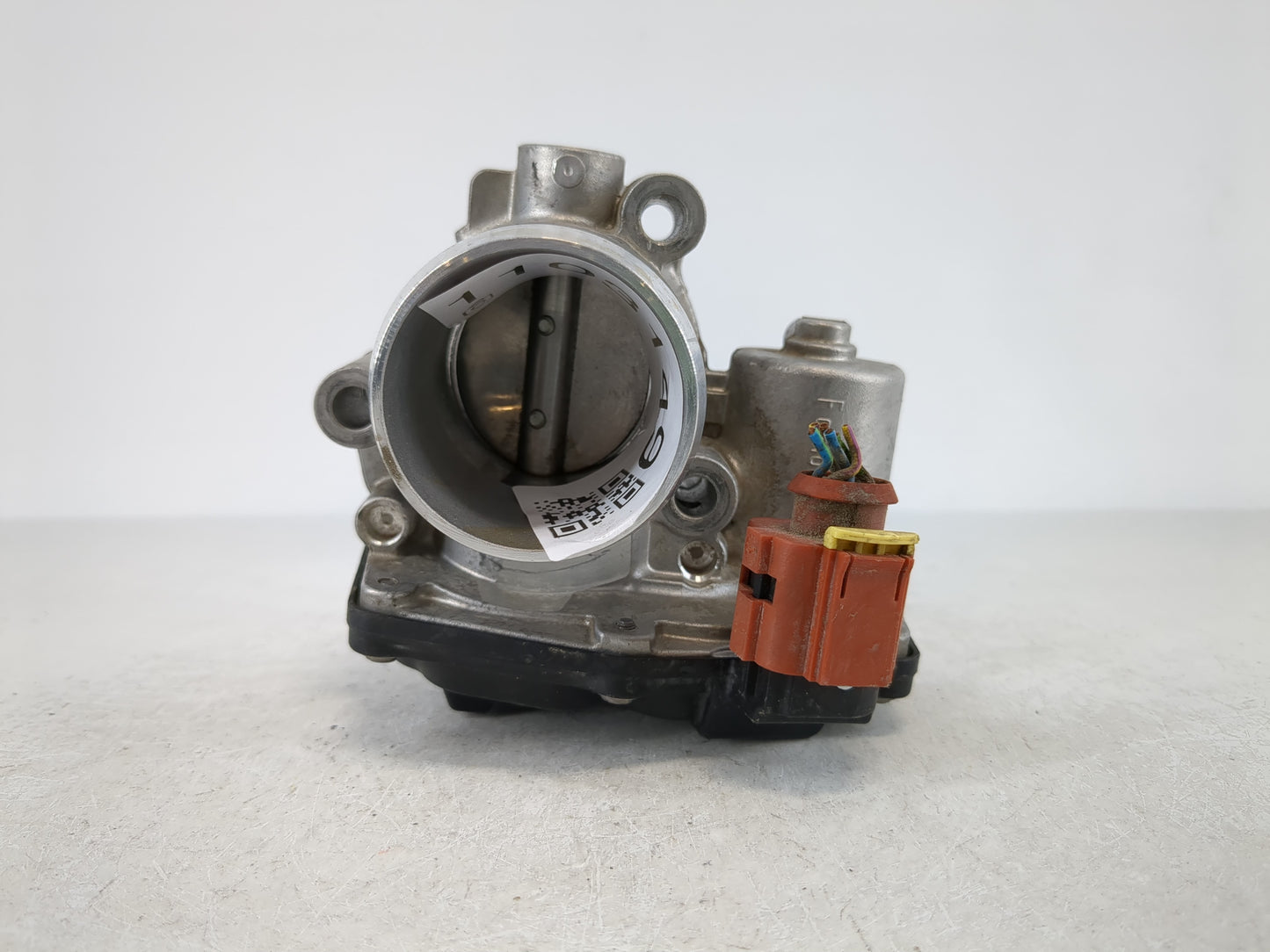2014-2018 Ford Focus Throttle Body P/N:CM5G-9F991-FC Fits Fits 2014 2015 2016 2017 2018 2019 2020 2021 2022 OEM Used Auto Pa