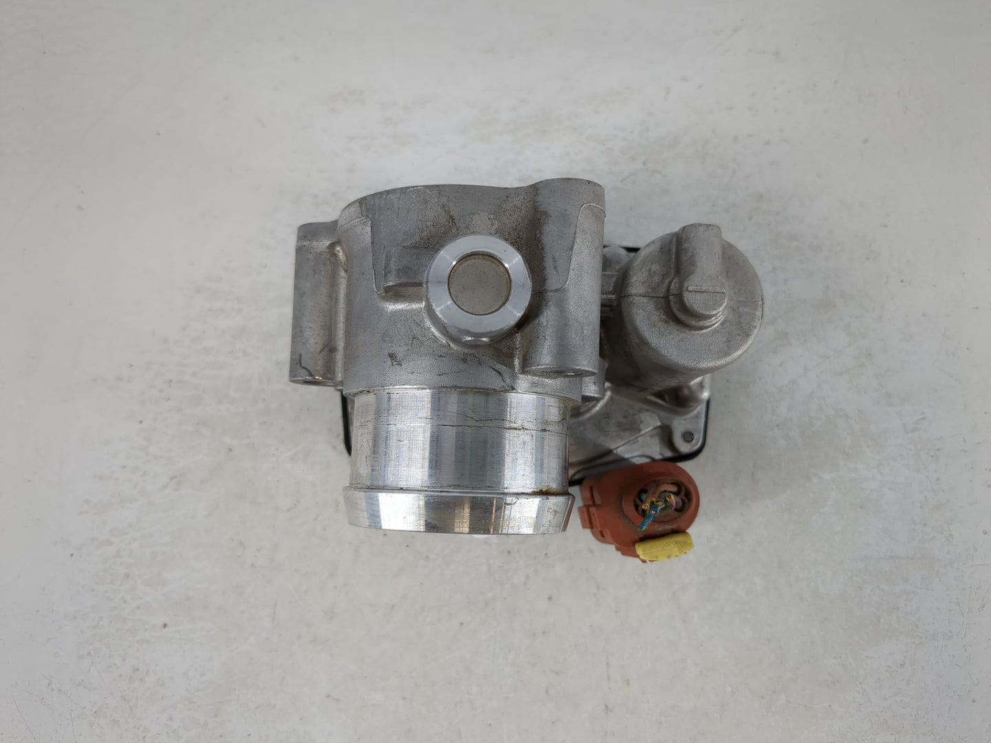 2014-2018 Ford Focus Throttle Body P/N:CM5G-9F991-FC Fits Fits 2014 2015 2016 2017 2018 2019 2020 2021 2022 OEM Used Auto Pa