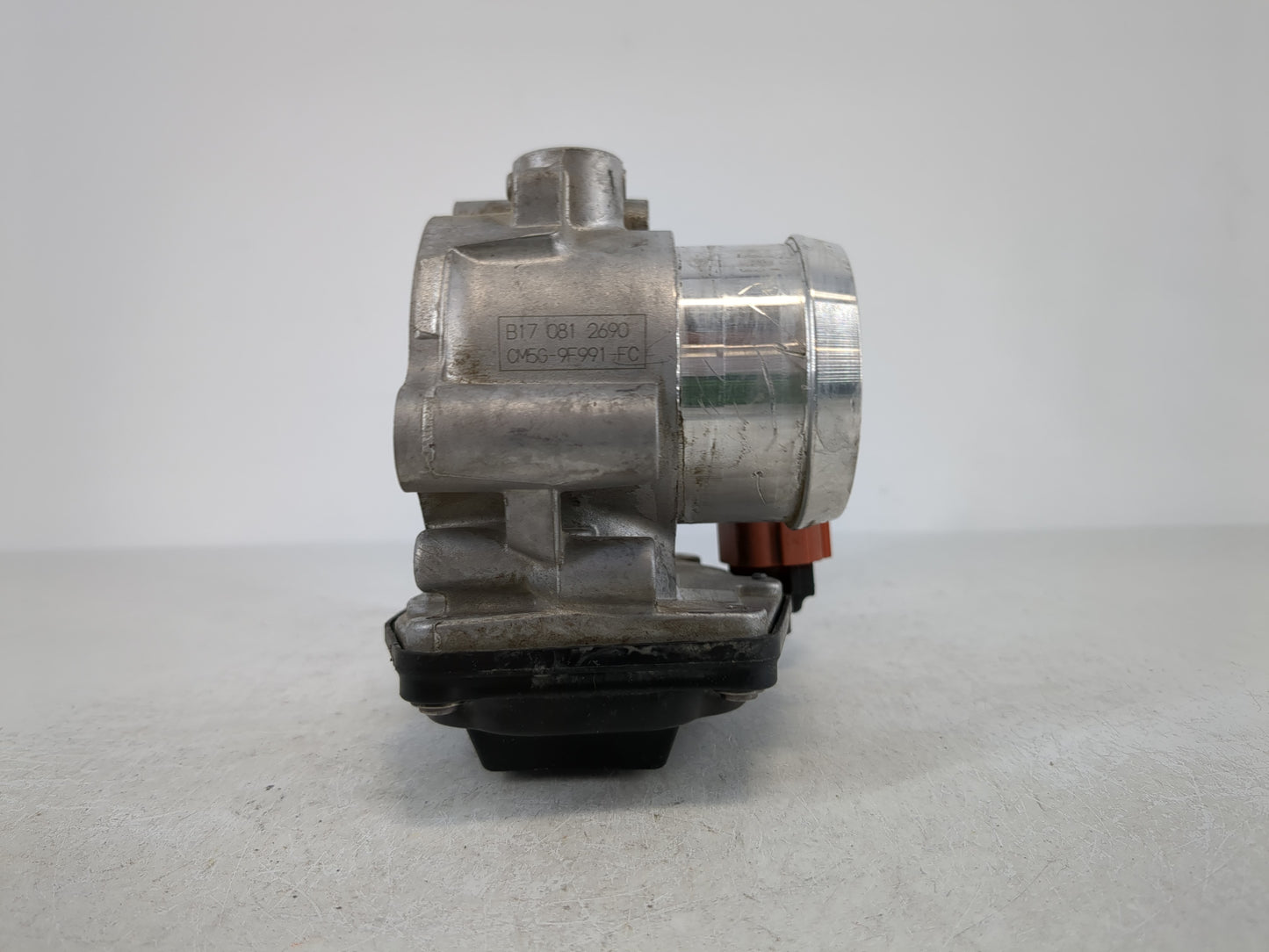 2014-2018 Ford Focus Throttle Body P/N:CM5G-9F991-FC Fits Fits 2014 2015 2016 2017 2018 2019 2020 2021 2022 OEM Used Auto Pa