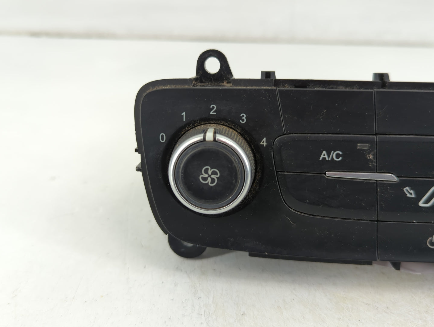 2015-2018 Ford Focus Climate Control Module Temperature AC/Heater Replacement P/N:F1ET-19980-JJ Fits Fits 2015 2016 2017 201