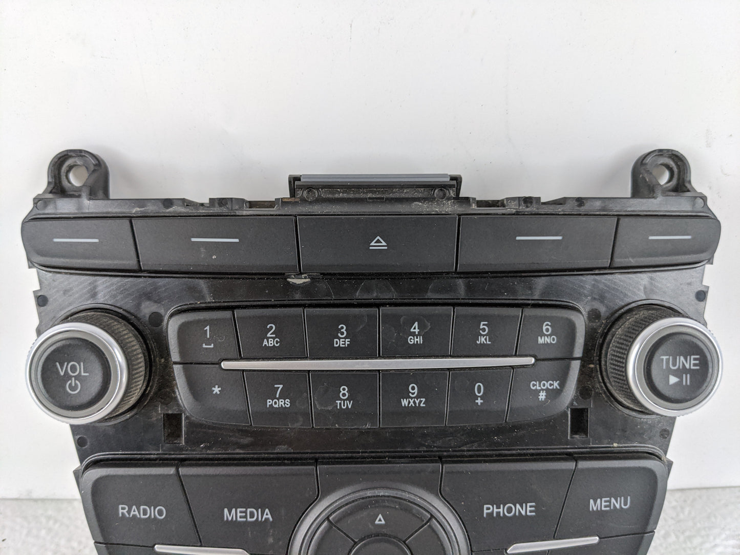 2017-2018 Ford Focus Radio AM FM Cd Player Receiver Replacement P/N:F1ET 18K811 KD Fits Fits 2017 2018 OEM Used Auto Parts -