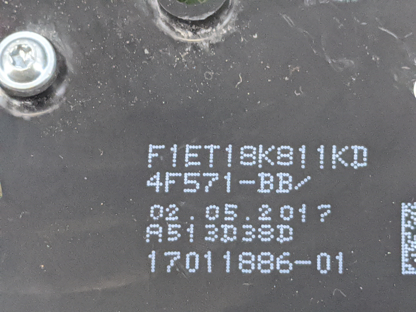 2017-2018 Ford Focus Radio AM FM Cd Player Receiver Replacement P/N:F1ET 18K811 KD Fits Fits 2017 2018 OEM Used Auto Parts -