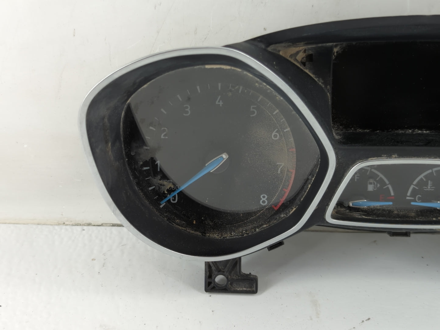 2017-2018 Ford Focus Instrument Cluster Speedometer Gauges P/N:F1ET-10849-CTN Fits Fits 2017 2018 OEM Used Auto Parts - Oemu