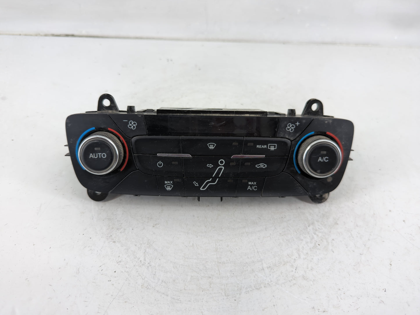2015-2018 Ford Focus Climate Control Module Temperature AC/Heater Replacement P/N:F1ET-18C612-AJ Fits Fits 2015 2016 2017 20