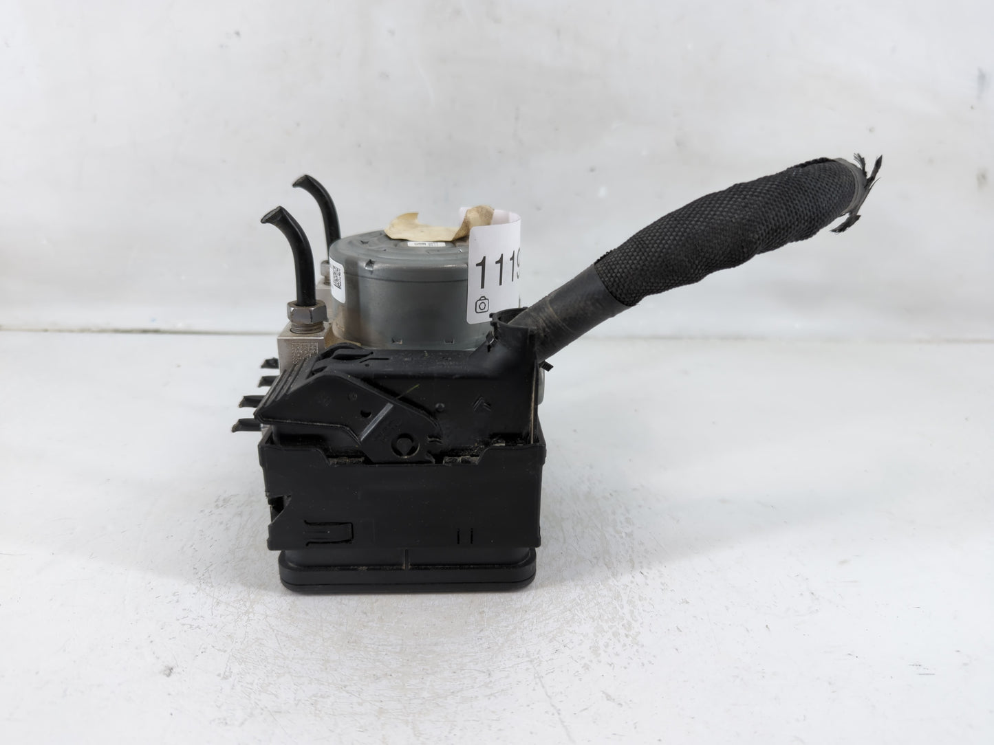 2016-2018 Ford Focus ABS Pump Control Module Replacement P/N:F1FC-2C405-AJ Fits Fits 2016 2017 2018 OEM Used Auto Parts - Oe