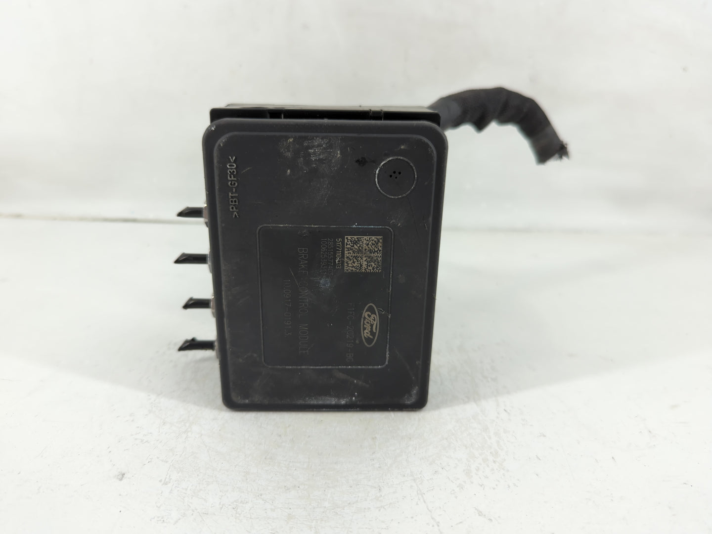 2016-2018 Ford Focus ABS Pump Control Module Replacement P/N:F1FC-2C405-AJ Fits Fits 2016 2017 2018 OEM Used Auto Parts - Oe