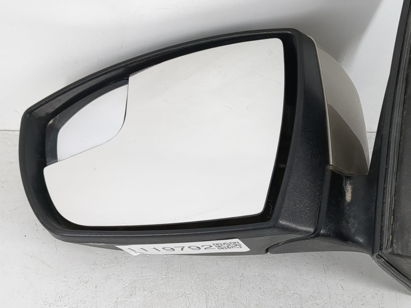 2015-2018 Ford Focus Driver Side View Mirror - Left Door Mirror OEM Used - Oemusedautoparts1.com