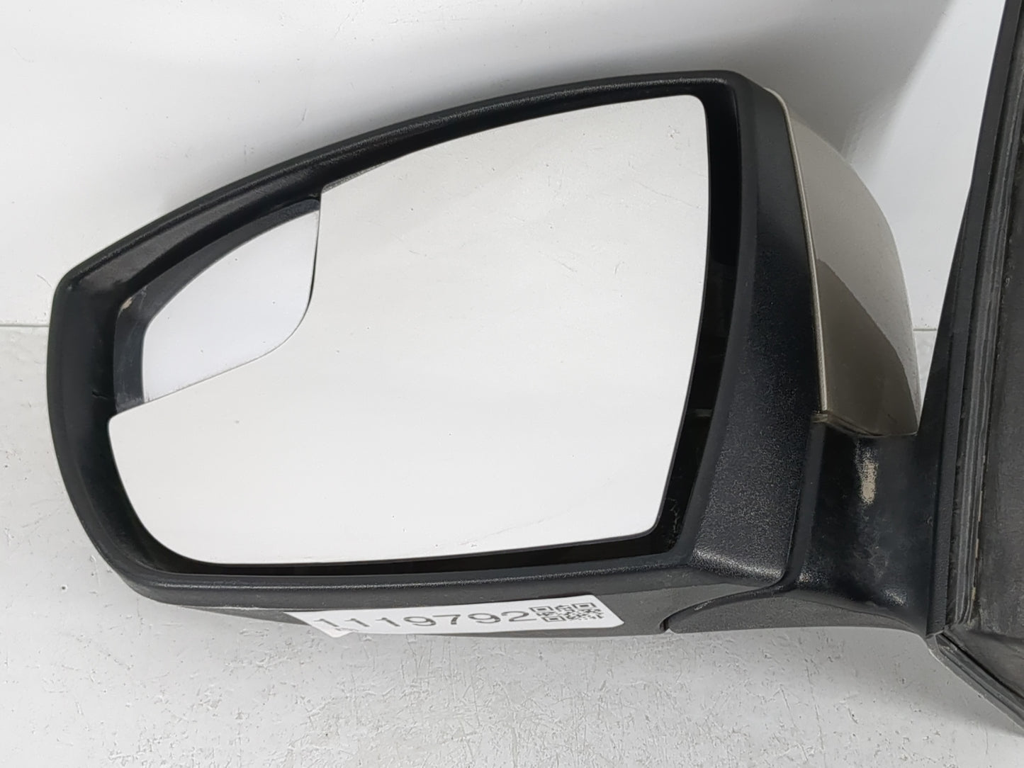 2015-2018 Ford Focus Driver Side View Mirror - Left Door Mirror OEM Used - Oemusedautoparts1.com