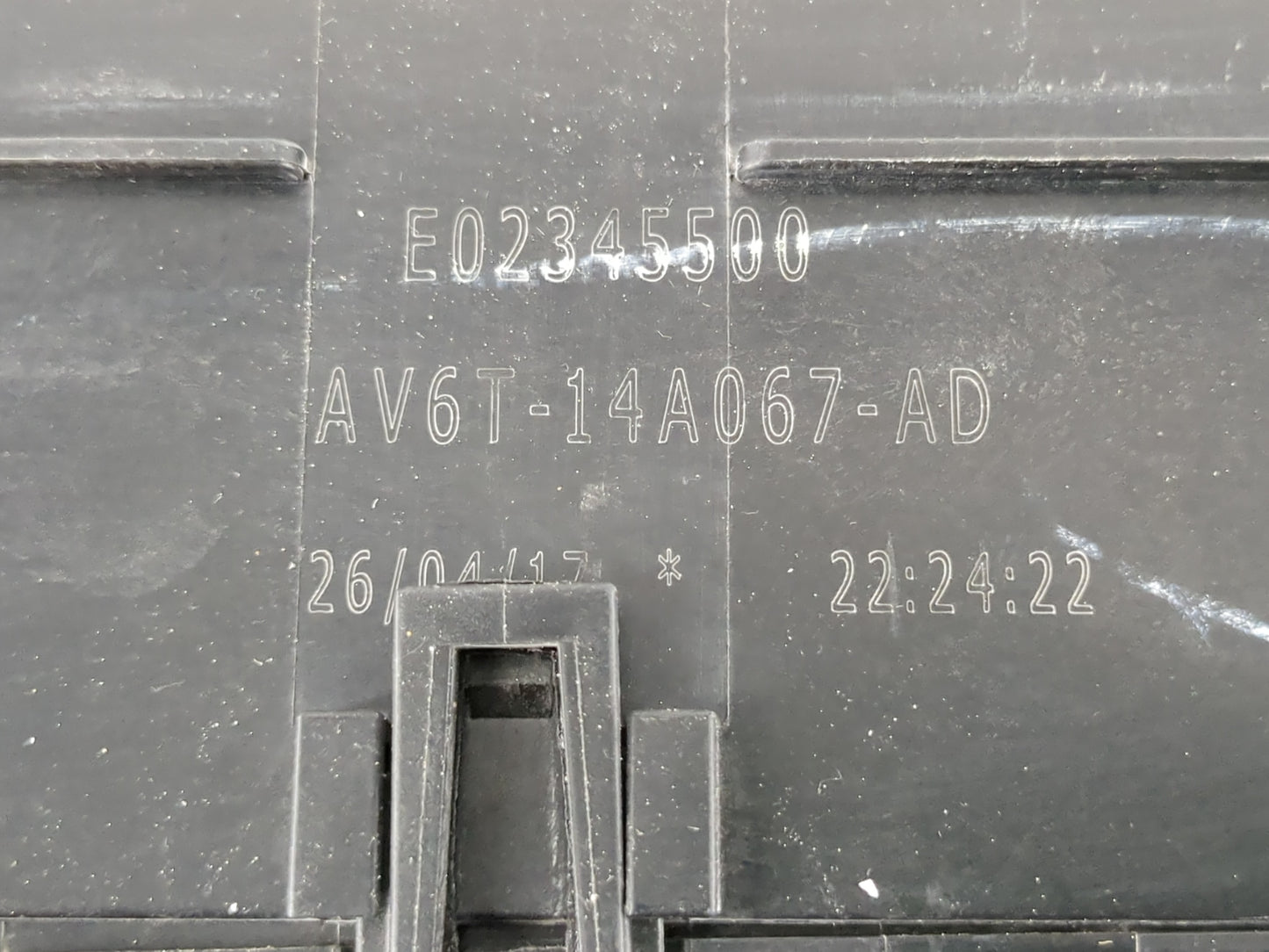 2017-2018 Ford Focus Fusebox Fuse Box Panel Relay Module P/N:AV6T-14A067-AD Fits Fits 2017 2018 OEM Used Auto Parts - Oemuse