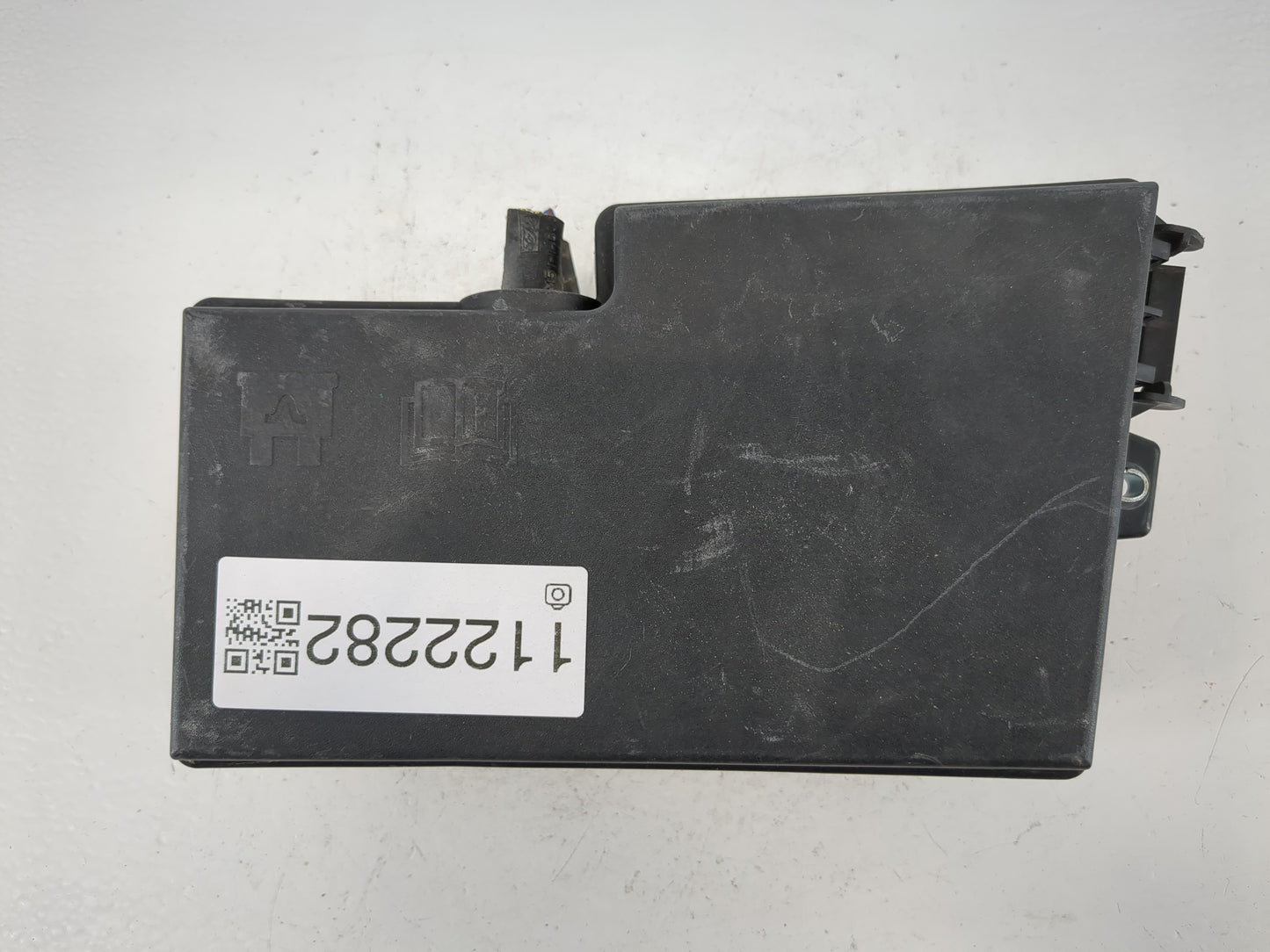 2017-2018 Ford Focus Fusebox Fuse Box Panel Relay Module P/N:AV6T-14A067-AD Fits Fits 2017 2018 OEM Used Auto Parts - Oemuse