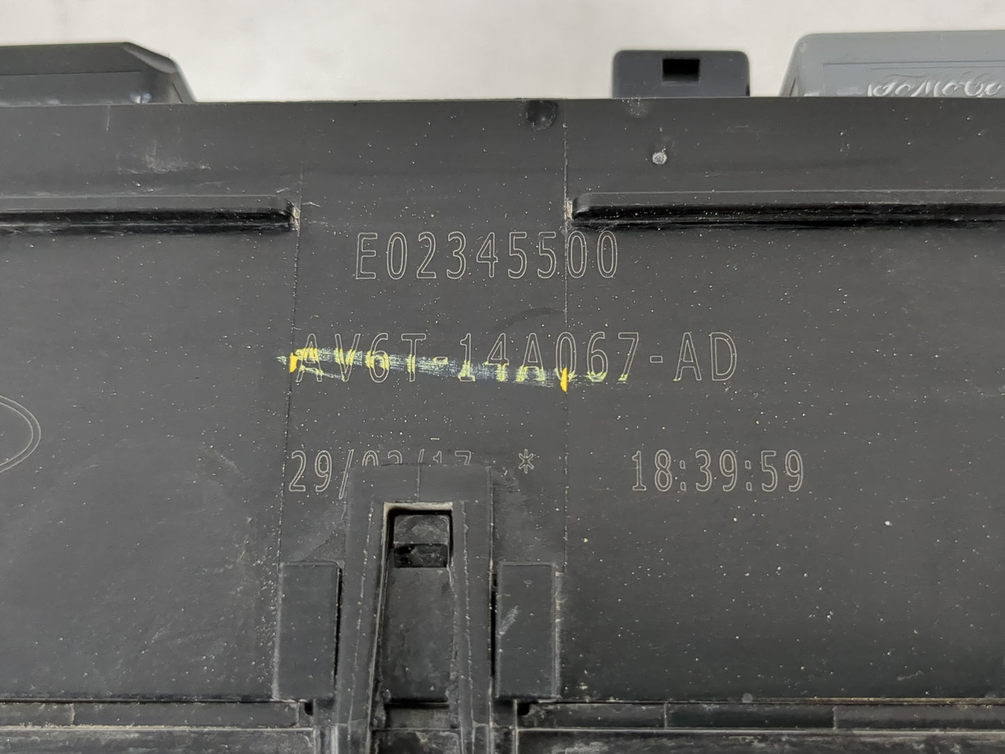 2017-2018 Ford Focus Fusebox Fuse Box Panel Relay Module P/N:AV6T-14A067-AD Fits Fits 2017 2018 OEM Used Auto Parts - Oemuse