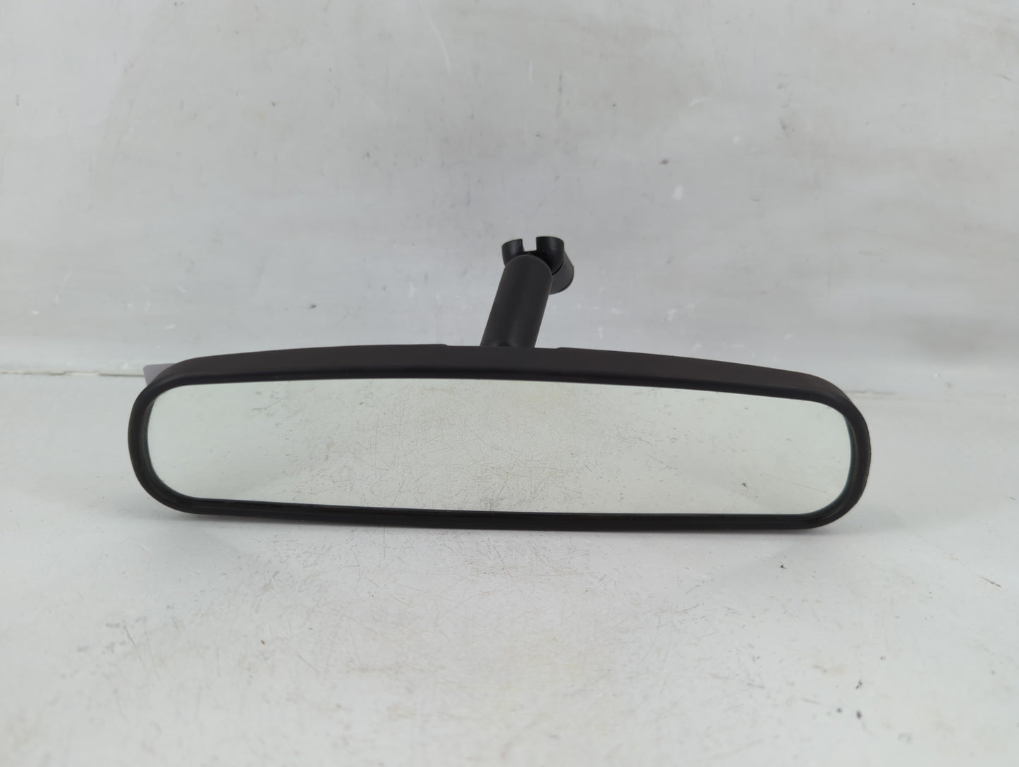 2010-2018 Ford Focus Interior Rear View Mirror Replacement OEM P/N:E8011681 Fits OEM Used Auto Parts - Oemusedautoparts1.com