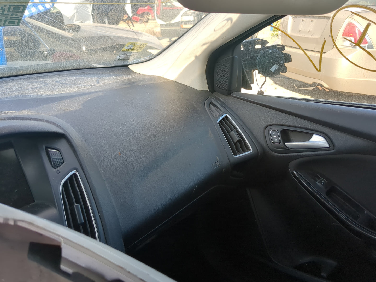2015-2018 Ford Focus Air Bag Passenger Right Dashboard OEM Fits Fits 2015 2016 2017 2018 OEM Used Auto Parts - Oemusedautopa