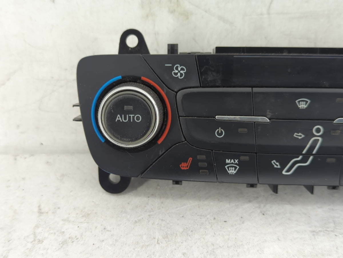 2015-2018 Ford Focus Climate Control Module Temperature AC/Heater Replacement P/N:F1ET-18C612-CJ Fits Fits 2015 2016 2017 20