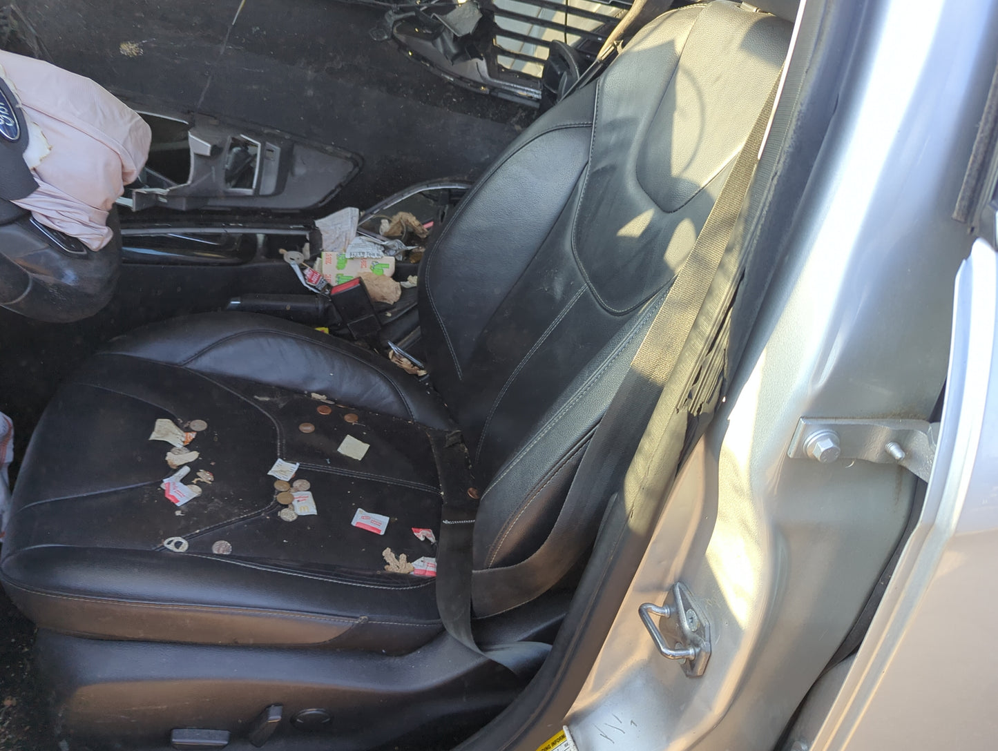 2015-2018 Ford Focus Driver Front Seat Oem - Oemusedautoparts1.com