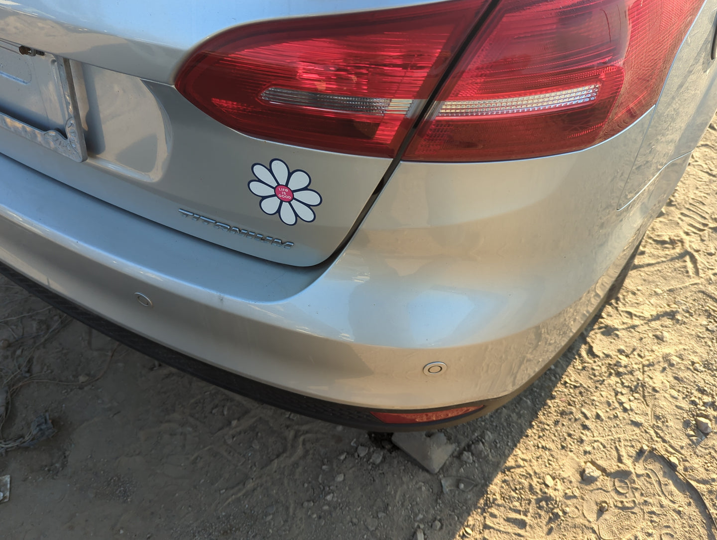 2015-2018 Ford Focus Rear Bumper Assembly Oem - Oemusedautoparts1.com