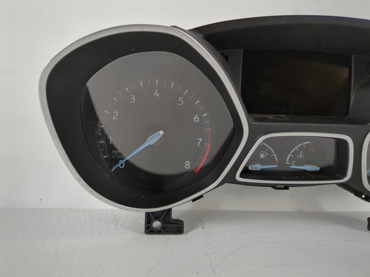 2015-2018 Ford Focus Instrument Cluster Speedometer Gauges P/N:VFFMGF-10849-CTF Fits Fits 2015 2016 2017 2018 OEM Used Auto 