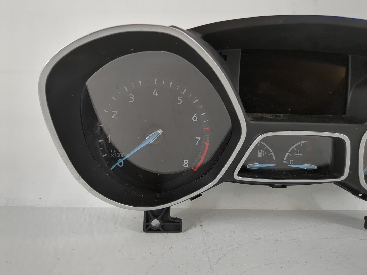 2015-2018 Ford Focus Instrument Cluster Speedometer Gauges P/N:VFFMGF-10849-CTF Fits Fits 2015 2016 2017 2018 OEM Used Auto 