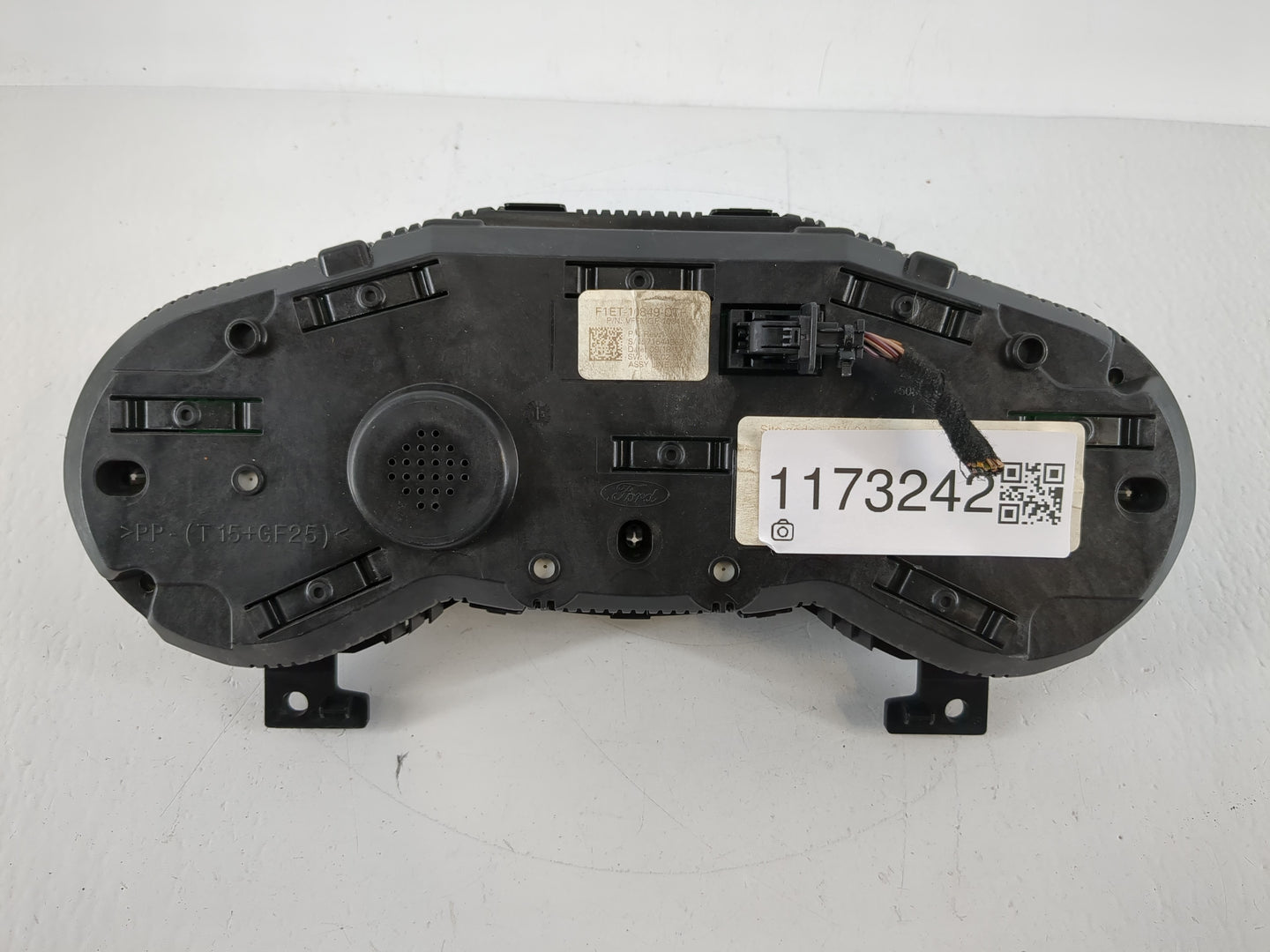 2015-2018 Ford Focus Instrument Cluster Speedometer Gauges P/N:VFFMGF-10849-CTF Fits Fits 2015 2016 2017 2018 OEM Used Auto 