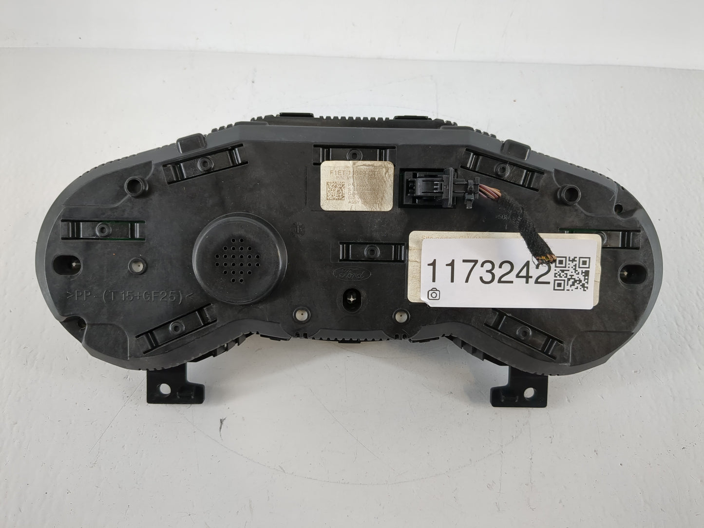 2015-2018 Ford Focus Instrument Cluster Speedometer Gauges P/N:VFFMGF-10849-CTF Fits Fits 2015 2016 2017 2018 OEM Used Auto 