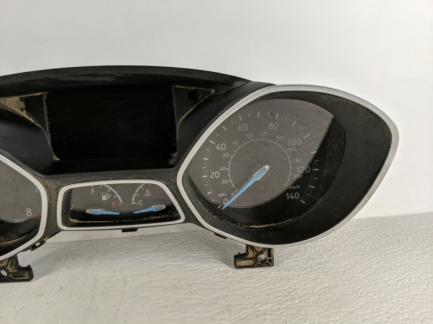2017-2018 Ford Focus Instrument Cluster Speedometer Gauges P/N:F1ET-10849-CTN Fits Fits 2017 2018 OEM Used Auto Parts - Oemu