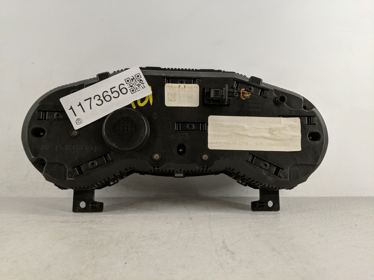 2017-2018 Ford Focus Instrument Cluster Speedometer Gauges P/N:F1ET-10849-CTN Fits Fits 2017 2018 OEM Used Auto Parts - Oemu