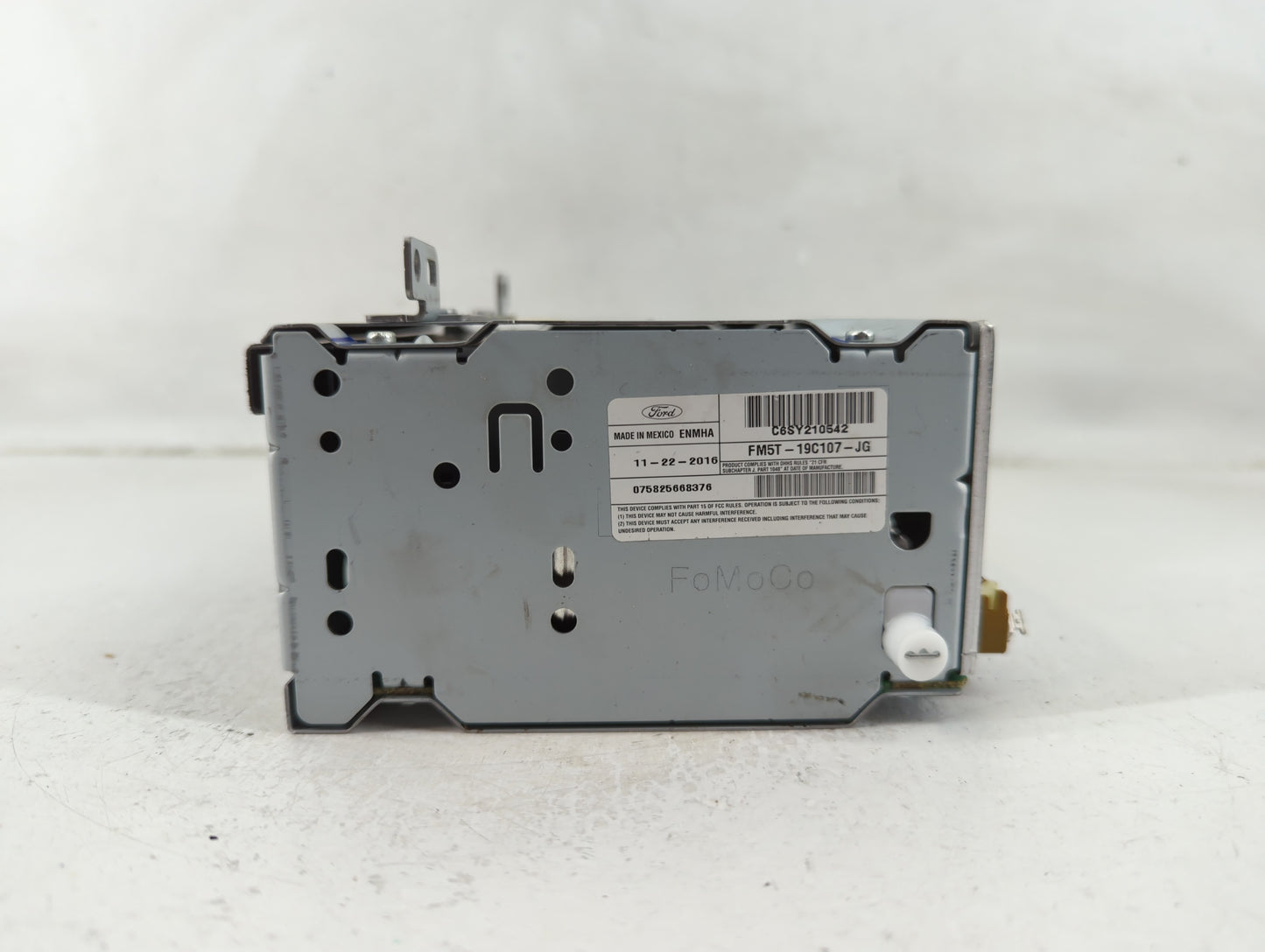2017-2018 Ford Focus Radio AM FM Cd Player Receiver Replacement P/N:FM5T-19C107-JG Fits Fits 2017 2018 OEM Used Auto Parts -