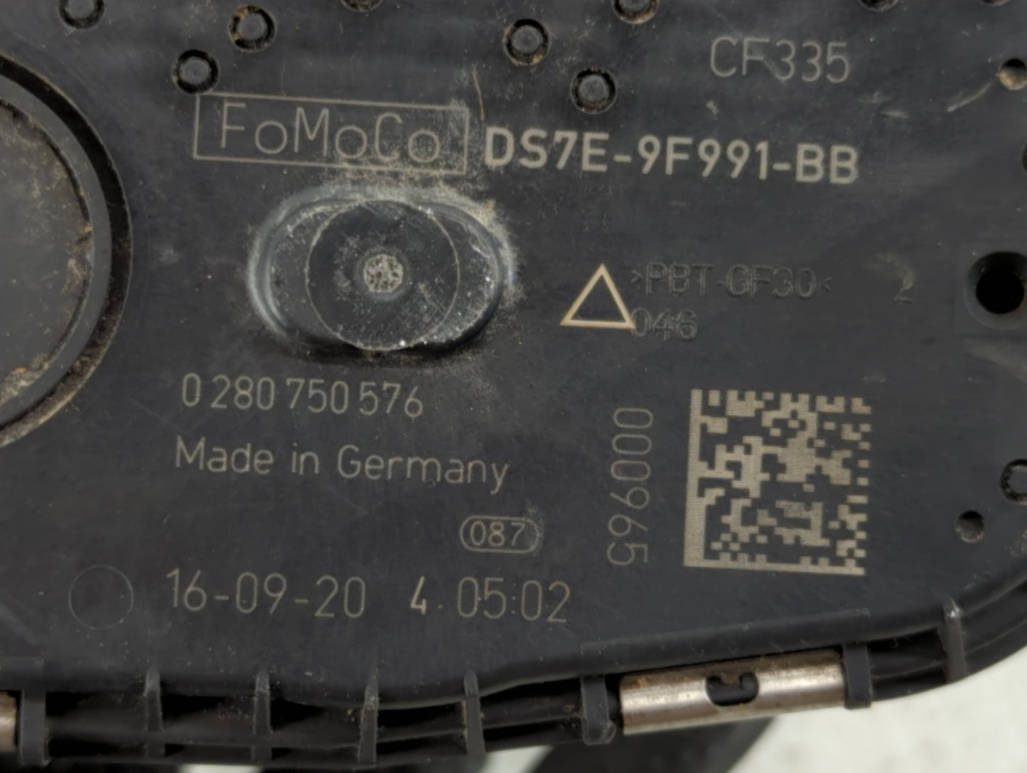 2014-2018 Ford Focus Throttle Body P/N:DS7E-9F991-BB Fits Fits 2014 2015 2016 2017 2018 2019 2020 2021 2022 OEM Used Auto Pa