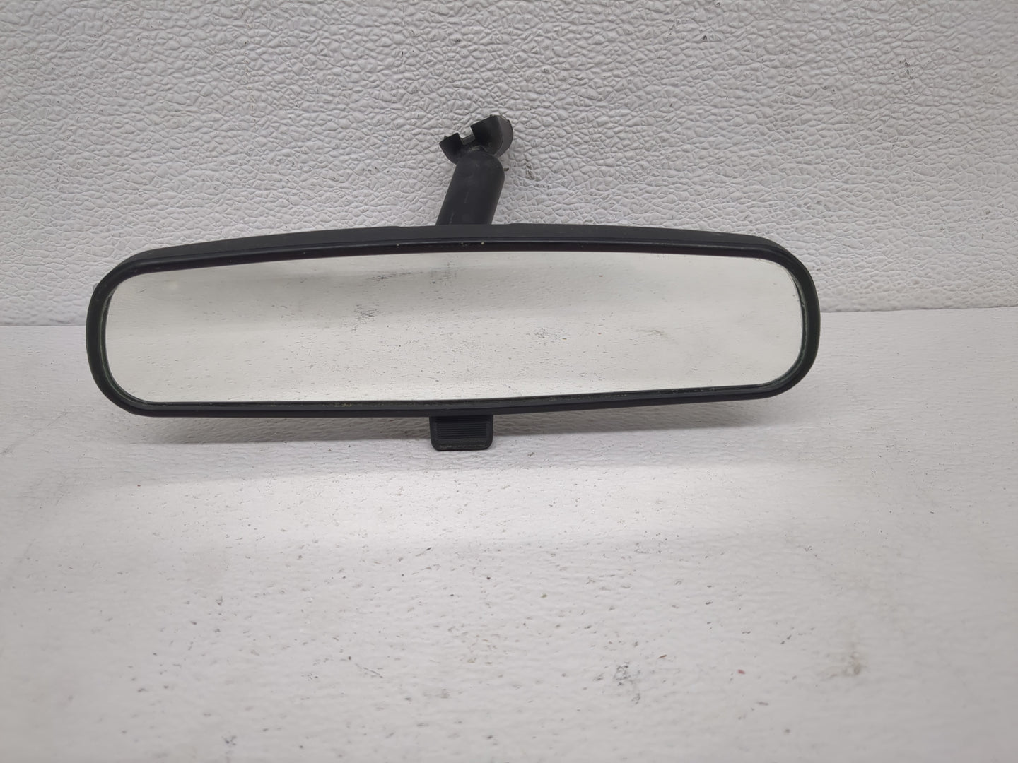 2010-2018 Ford Focus Interior Rear View Mirror Replacement OEM P/N:E8011681 Fits OEM Used Auto Parts - Oemusedautoparts1.com