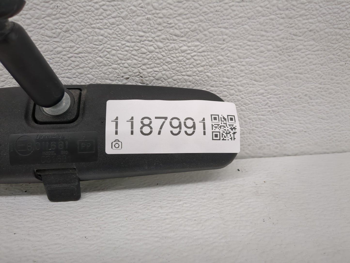 2010-2018 Ford Focus Interior Rear View Mirror Replacement OEM P/N:E8011681 Fits OEM Used Auto Parts - Oemusedautoparts1.com