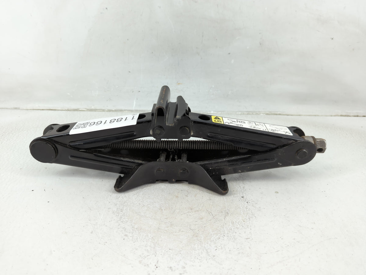 2017 Ford Focus Spare Scissor Car Jack 1188166 - Oemusedautoparts1.com