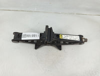 2017 Ford Focus Spare Scissor Car Jack 1188166 - Oemusedautoparts1.com